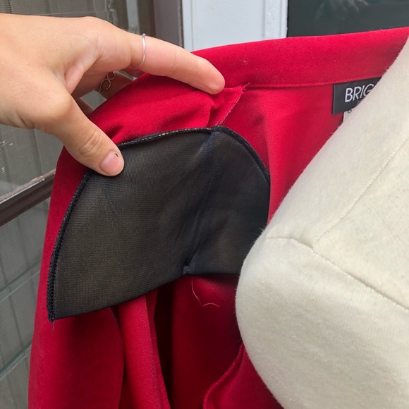 Vintage • Red Blazer Suede-Like Single Button - Picture 13 of 16